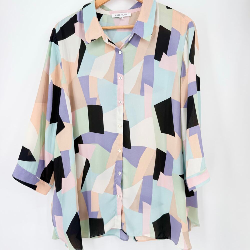 Rose + Olive Abstract Geometric Pastel Button Front Blouse Women's Size 2x